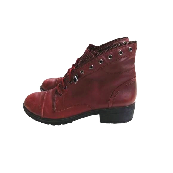⏳Gianni Bini Skulls Spiced wine,leather brown boots metal detail womens 7.5 goth - Picture 1 of 10